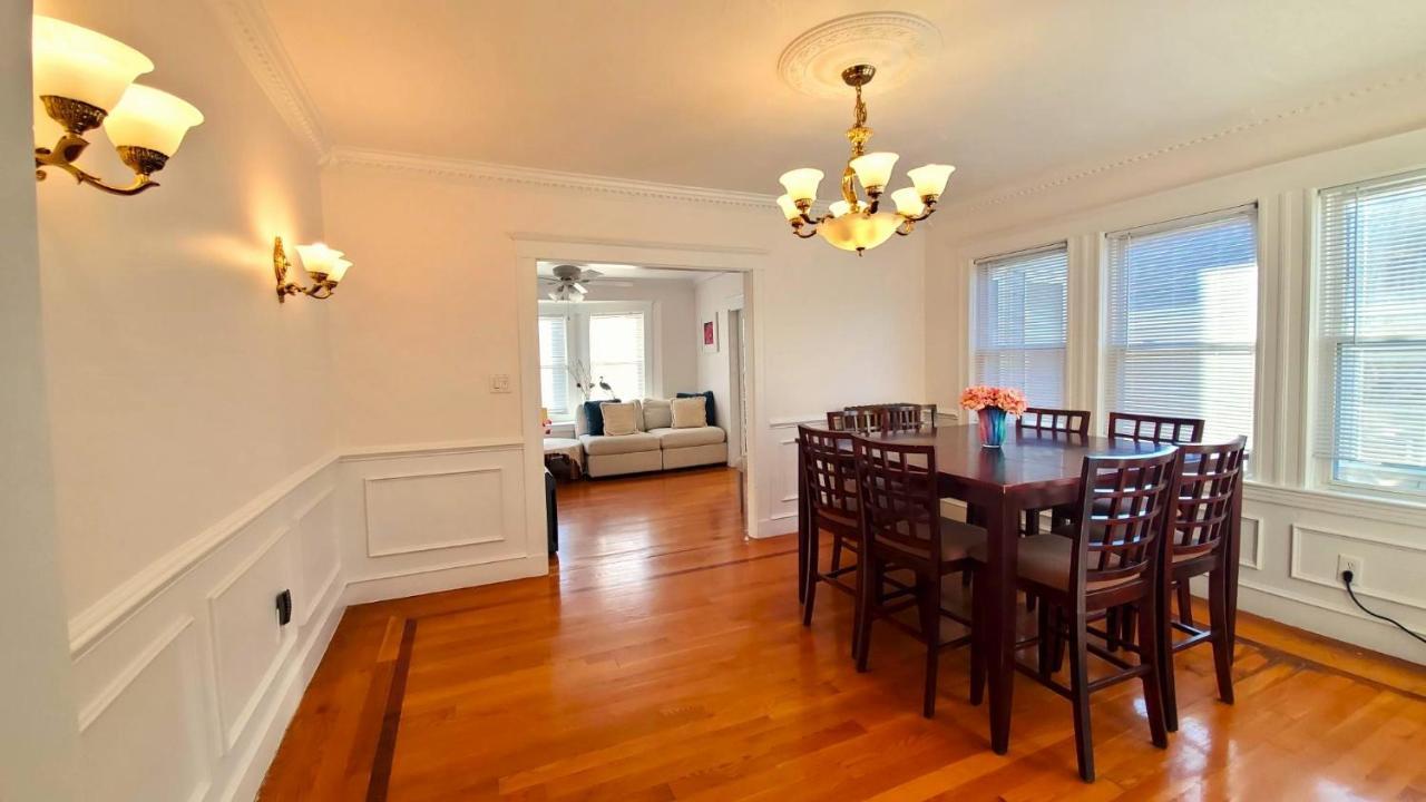 Appartement Near Train Station Gorgeous 3-bedroom With Patios
