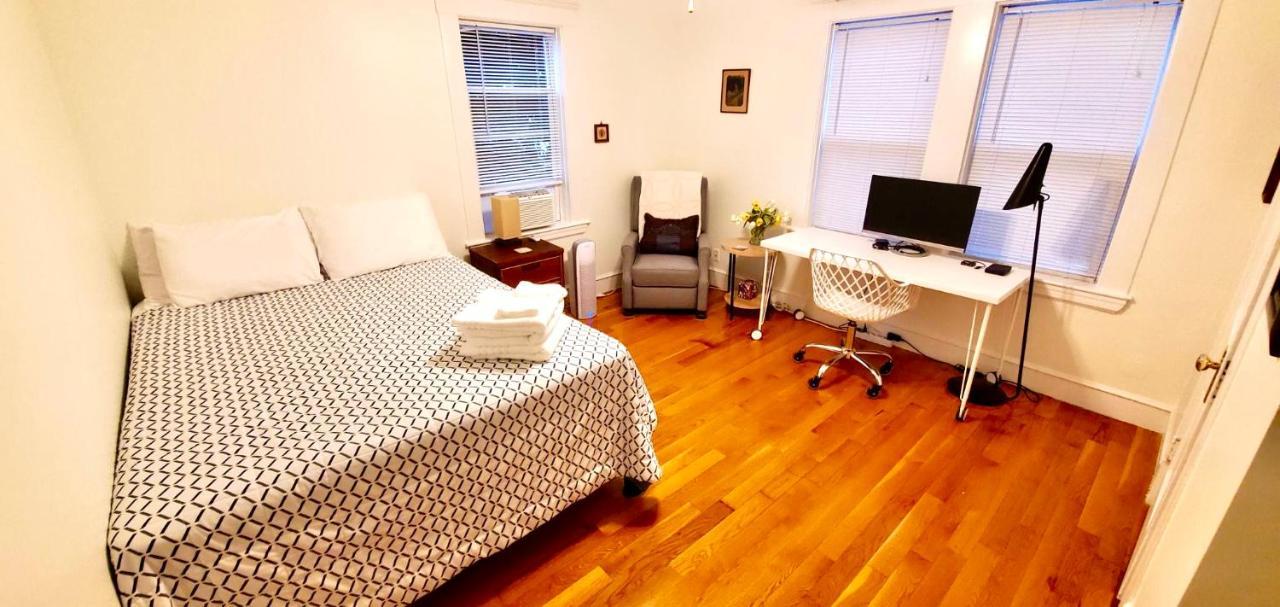 Appartement Near Train Station Gorgeous 3-bedroom With Patios Boston